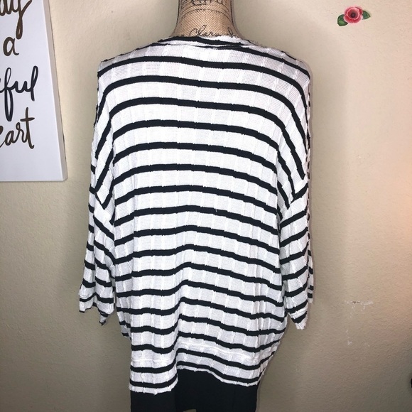 Umgee Distressed Worn Look Oversized Black & White Striped Faux Layer Tunic Sz L - Picture 8 of 8